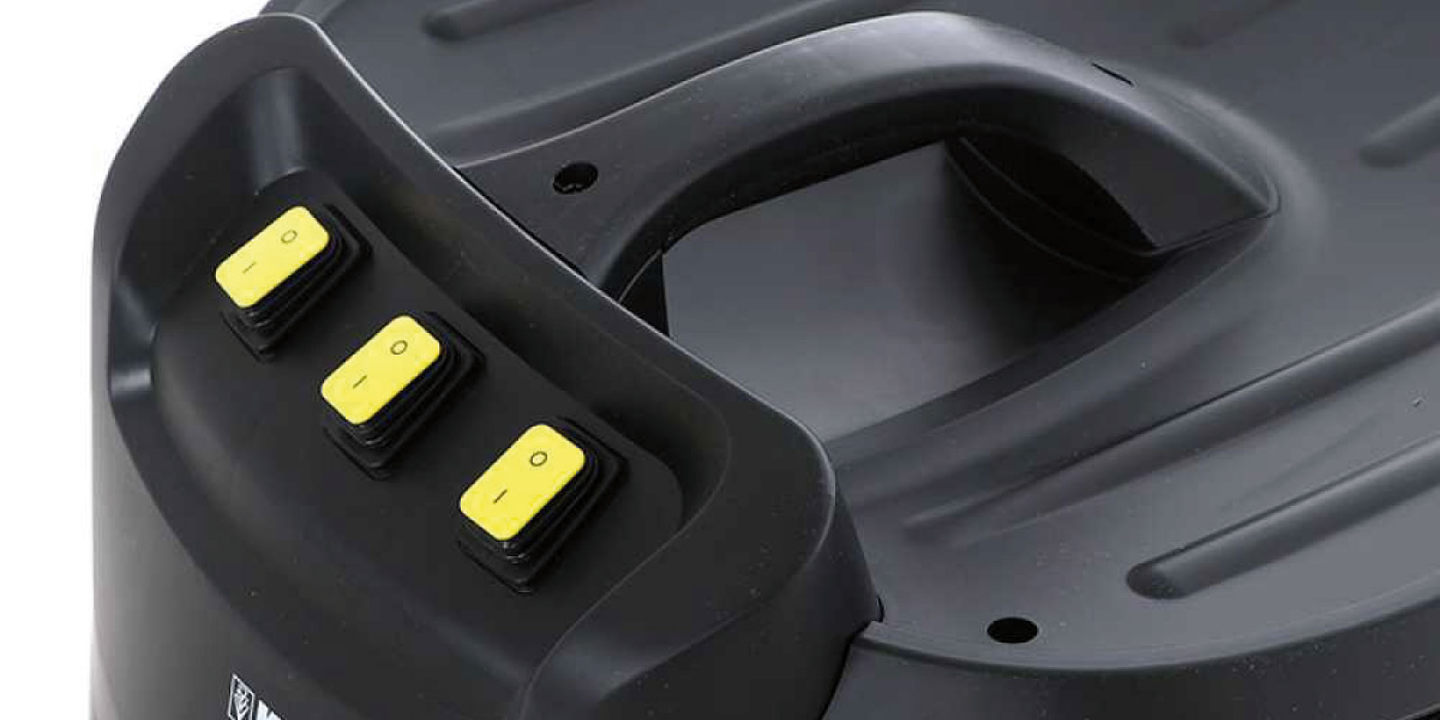 高潔乾濕兩用吸塵機 NT 70/3 的兩台電機按鈕的圖片。